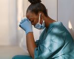 “Pandemia coloca ‘novo normal’ em que se naturaliza a desorganização, a desestruturação e o desmonte da saúde pública”
